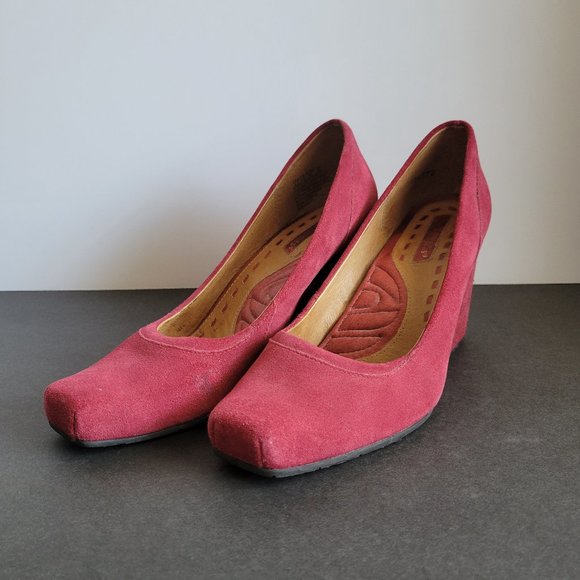 Hush Puppies Genuine Leather Wedges - Picture 1 of 12